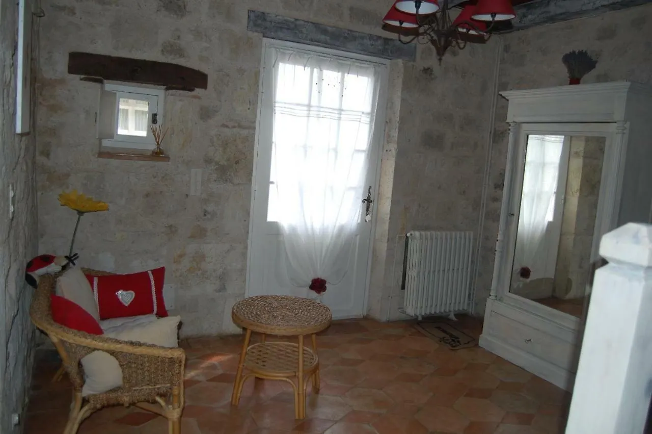 Maison D'Hote Lapiade Hotel Touffailles Guest house
